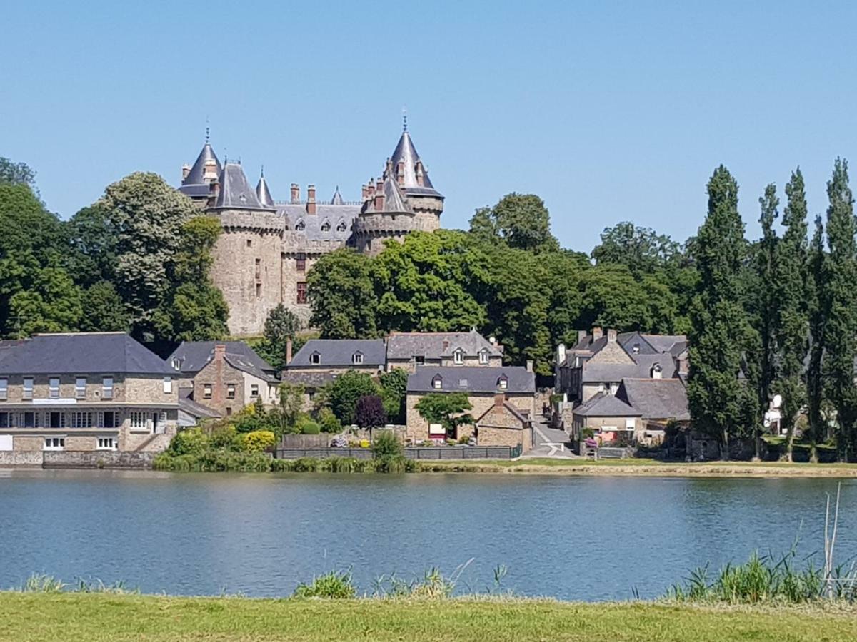 Le Grand Domaine Du Rocher * Bonnemain